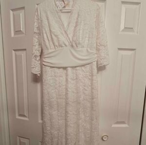 Elegant White Lace Dress